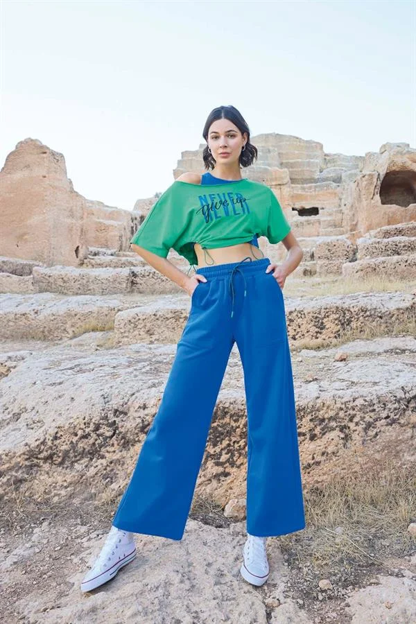Arias Closet Kısa Kollu "Never Give Up" 3'lü Crop Eşofman Takımı