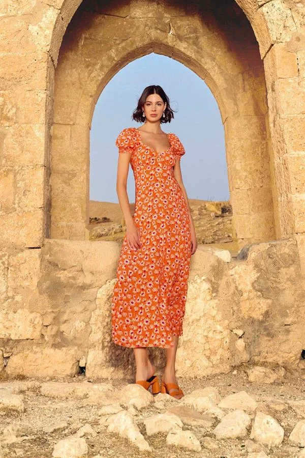 Arias Closet Viskon Çiçek Desenli Kısa Kollu Elbise