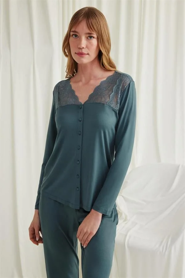 Arias Closet Yakası Omzu ve Paçası Dantelli Boydan Düğmeli Pijama Takımı