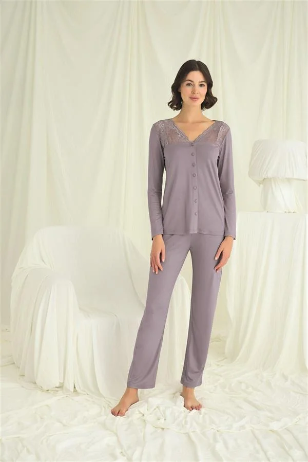 Arias Closet Yakası Kolu ve Omzu Dantelli Boydan Düğmeli Pijama Takımı