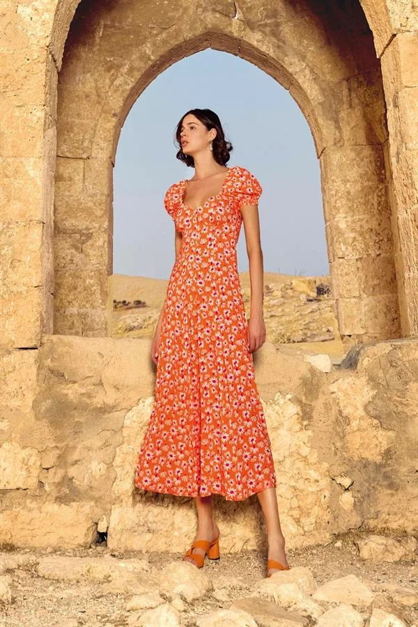 Arias Closet Viskon Çiçek Desenli Kısa Kollu Elbise