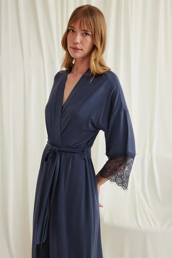 Arias Closet Dantelli ve Kuşaklı Sabahlık