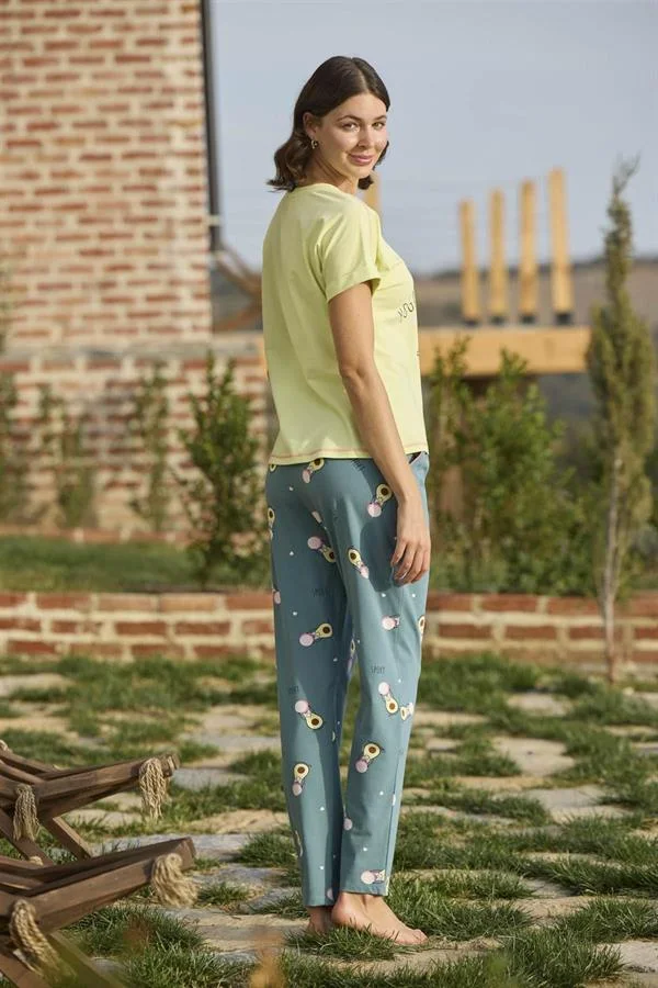 Arias Closet Desenli ve Baskılı "Yoga Sport" Pijama Takımı