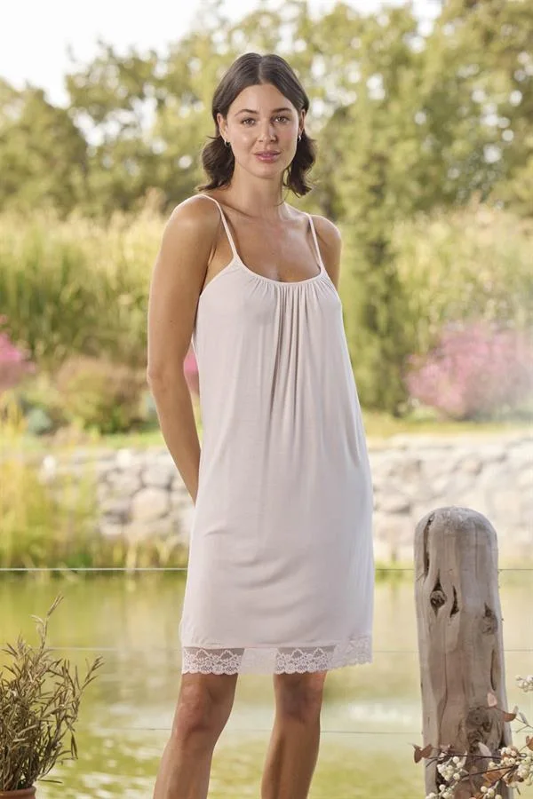 Arias Closet Çiçek Desenli ve Dantelli Sabahlık Takımı