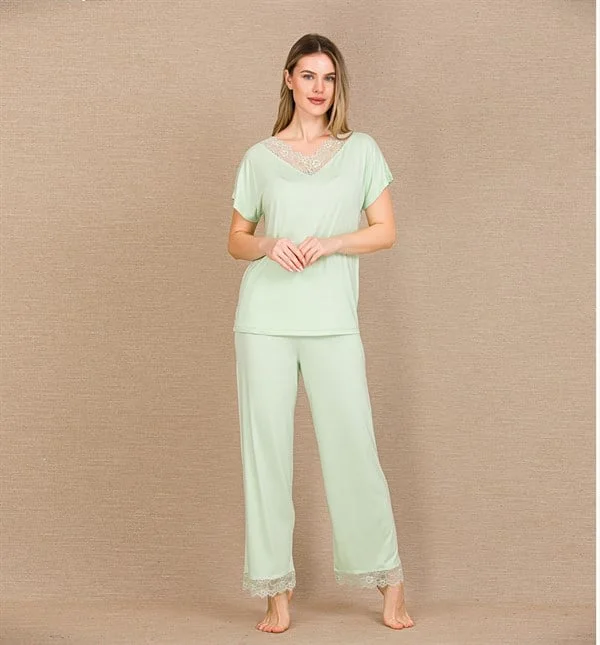Arias Closet Viskon Şık Tasarım Dantel İşlemeli Açık Yeşil Kısa Kol Pijama Takımı