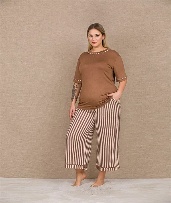 Arias Closet Büyük Beden Viskon Şık Tasarım Kahverengi Çizgili Kısa Kol Kapri Takım