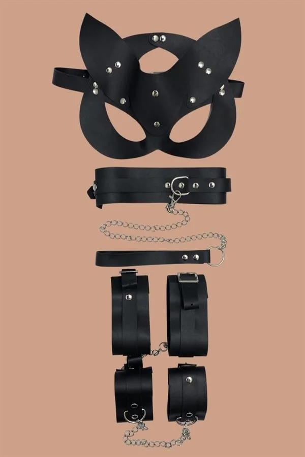 Aria's Closet Siyah 4'lü Maske ,Tasma,Kelepce Harness Set