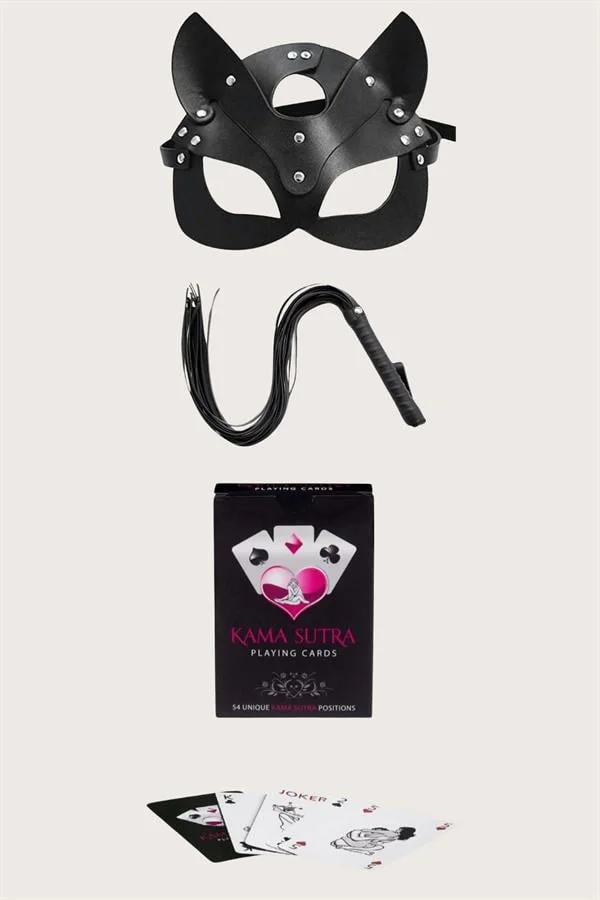 Arias Closet Sexy Görselli Oyun Kartı Kama Sutra Kırbaç Maske Set